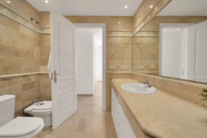 Image No.29-2 Bed Apartment for sale