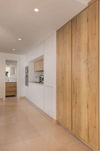 Image No.9-2 Bed Townhouse for sale