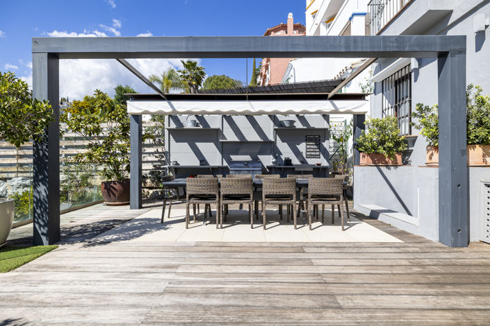 Image No.6-5 Bed Townhouse for sale