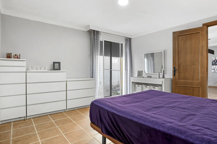 Image No.28-6 Bed Villa for sale