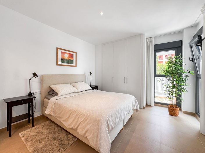 Image No.22-2 Bed Apartment for sale