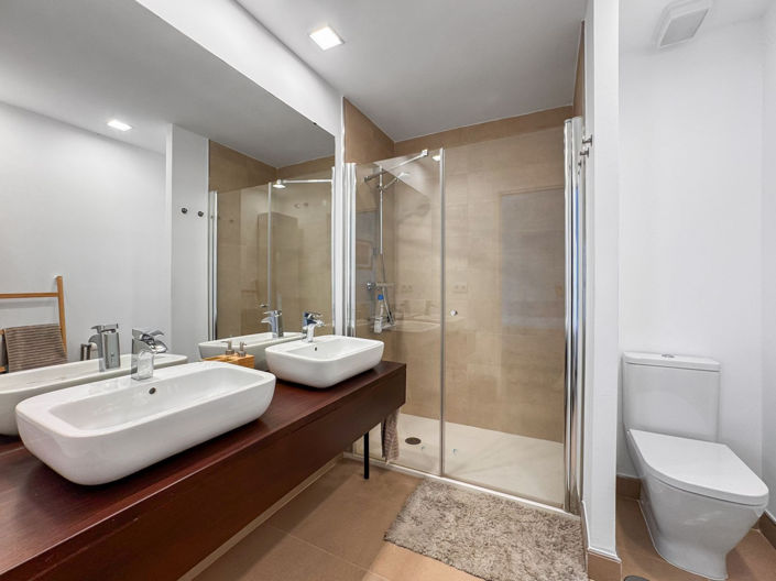 Image No.28-2 Bed Apartment for sale