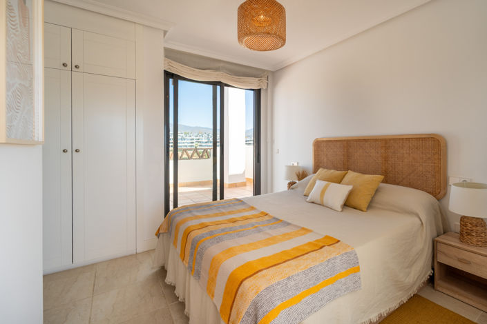 Image No.16-2 Bed Property for sale