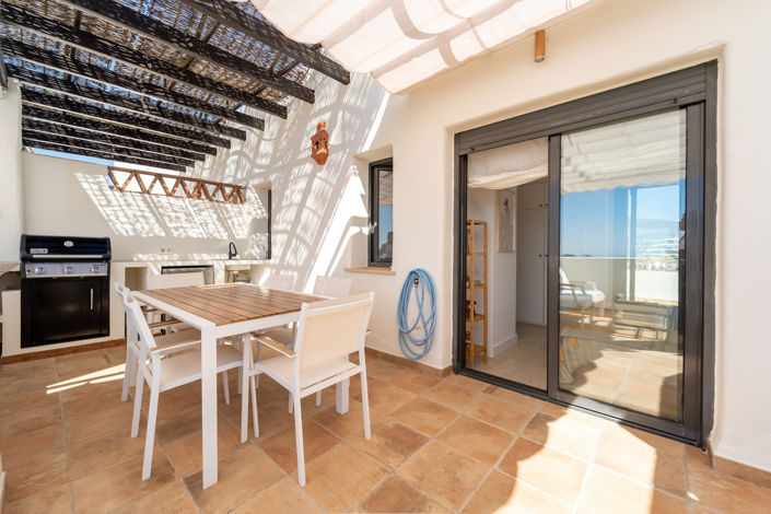 Image No.26-2 Bed Property for sale