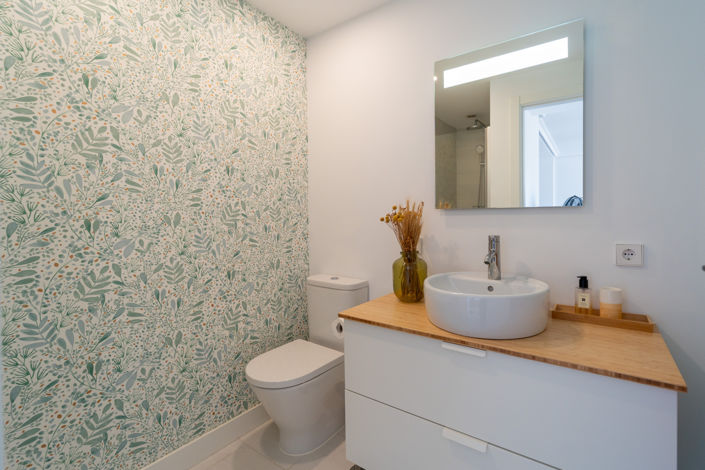 Image No.30-2 Bed Property for sale