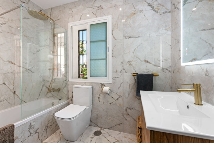 Image No.21-4 Bed Villa for sale