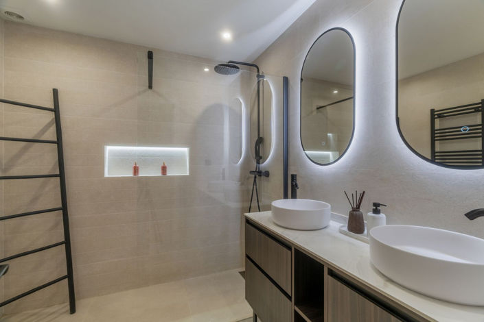 Image No.12-2 Bed Townhouse for sale