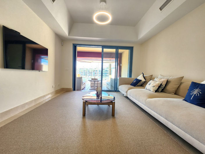 Image No.10-2 Bed Property for sale