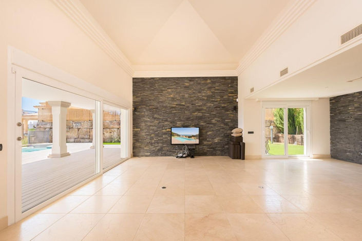 Image No.10-4 Bed Villa for sale