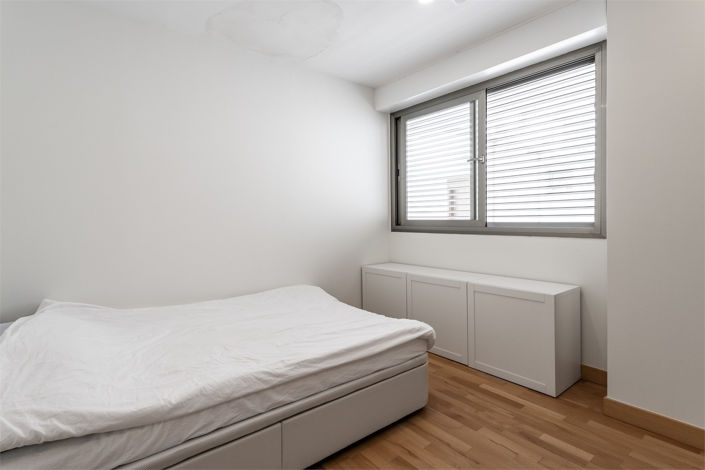 Image No.16-2 Bed Property for sale