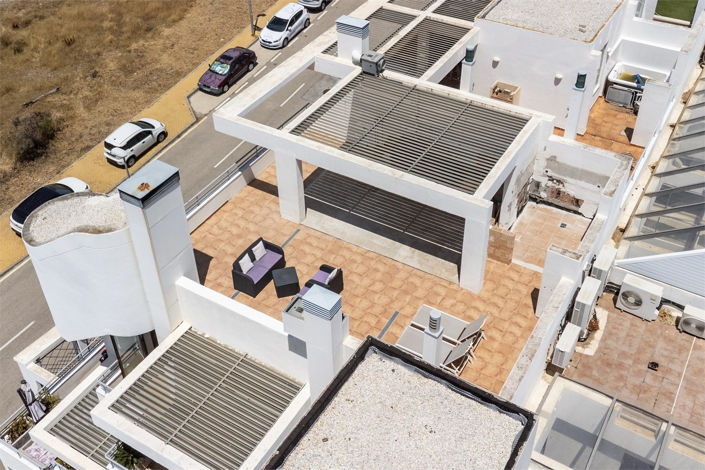 Image No.2-2 Bed Property for sale