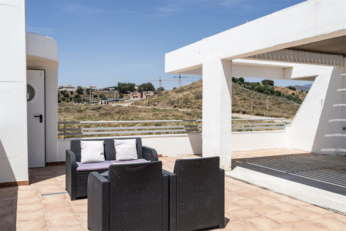 Image No.3-2 Bed Property for sale