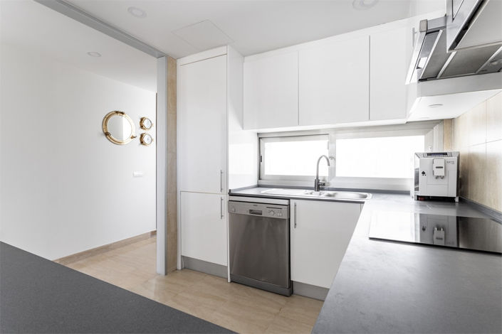 Image No.8-2 Bed Property for sale