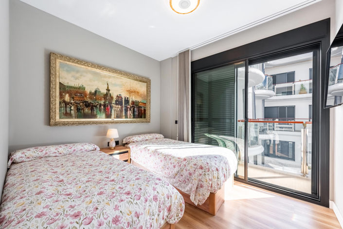 Image No.16-4 Bed Apartment for sale