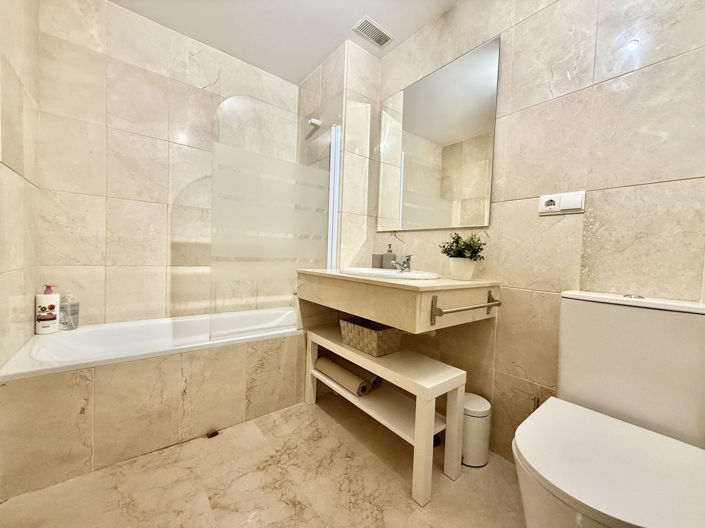 Image No.20-Appartement de 2 chambres à vendre à Estepona