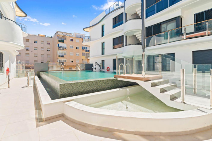 Image No.20-2 Bed Apartment for sale