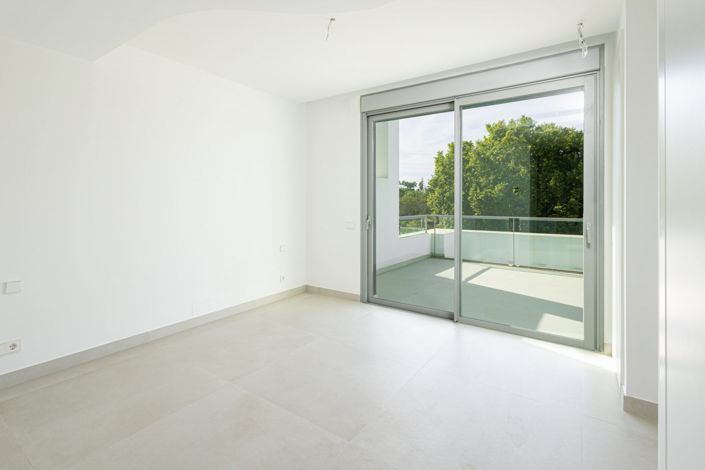 Image No.9-3 Bed Villa for sale