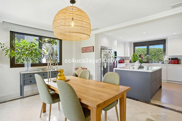 Image No.14-3 Bed Villa for sale