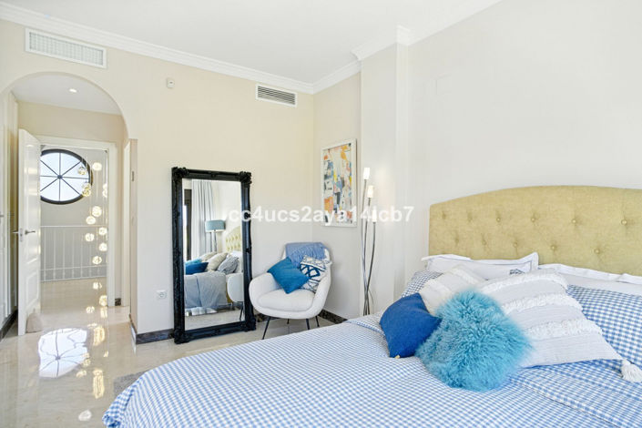 Image No.27-3 Bed Villa for sale