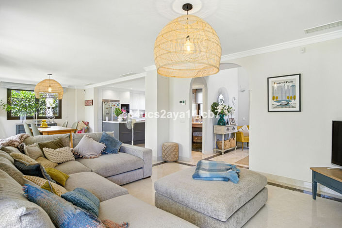 Image No.9-3 Bed Villa for sale