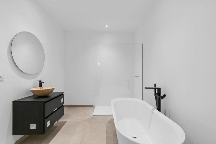 Image No.28-4 Bed Villa for sale