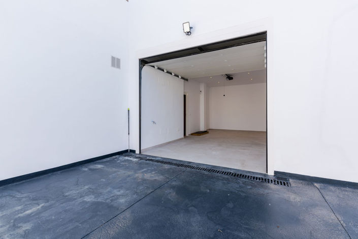 Image No.33-4 Bed Villa for sale