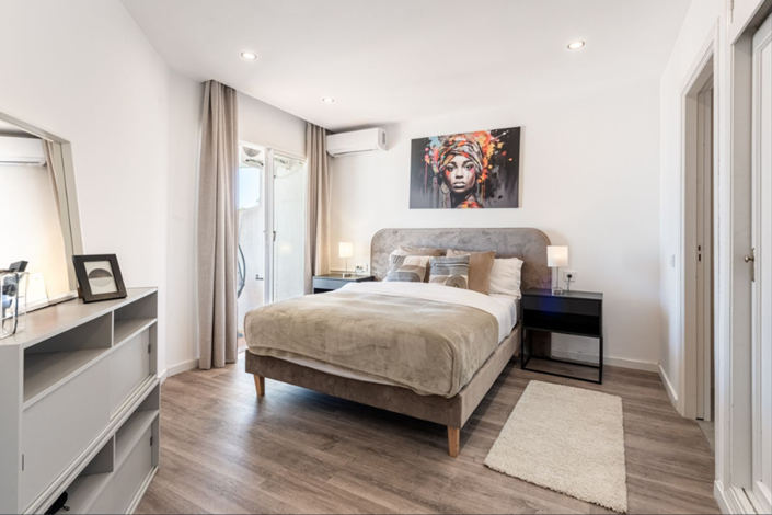 Image No.12-2 Bed Apartment for sale