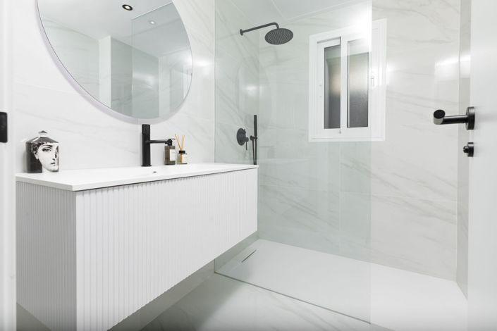 Image No.15-3 Bed Property for sale