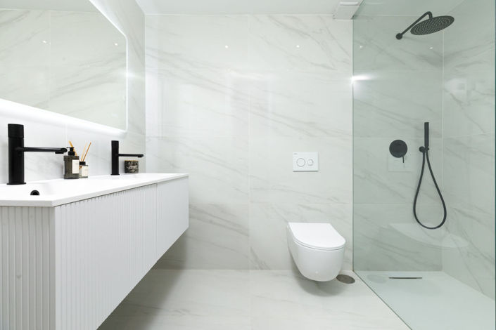 Image No.18-3 Bed Property for sale