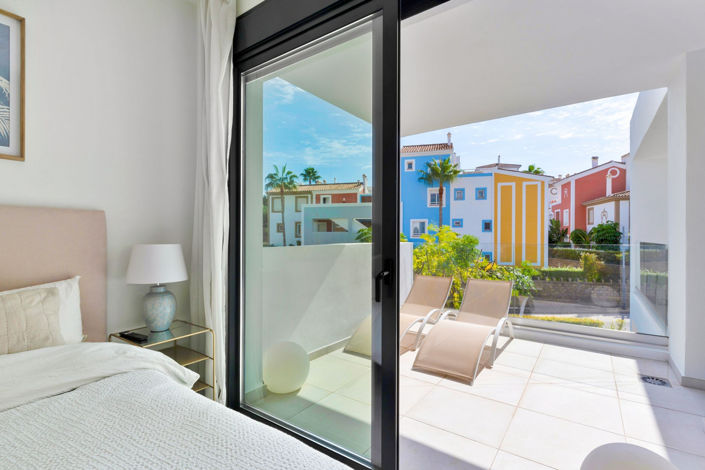 Image No.11-2 Bed Apartment for sale