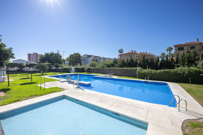 Image No.19-3 Bed House for sale