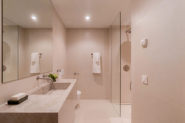 Image No.18-3 Bed Property for sale