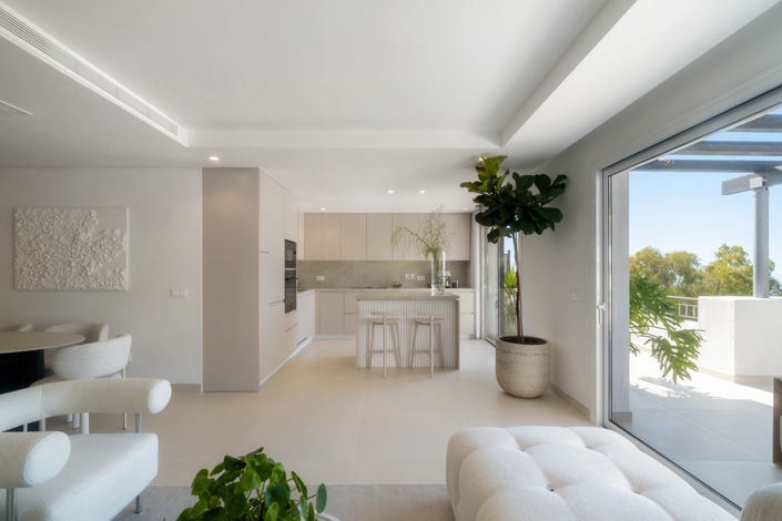 Image No.6-3 Bed Property for sale