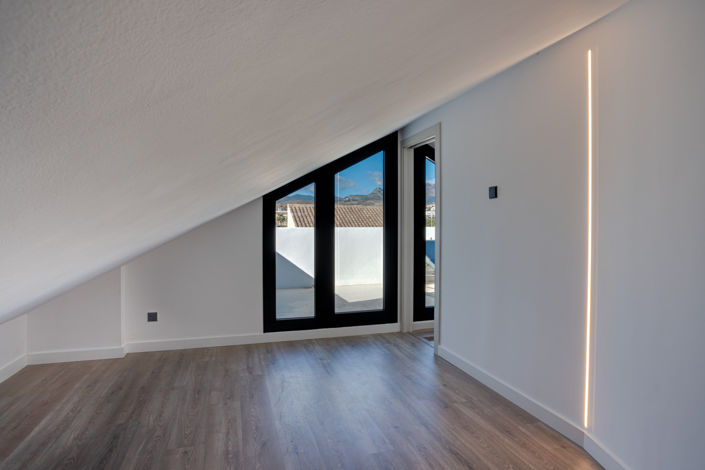 Image No.21-4 Bed Villa for sale