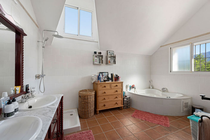 Image No.18-4 Bed Villa for sale