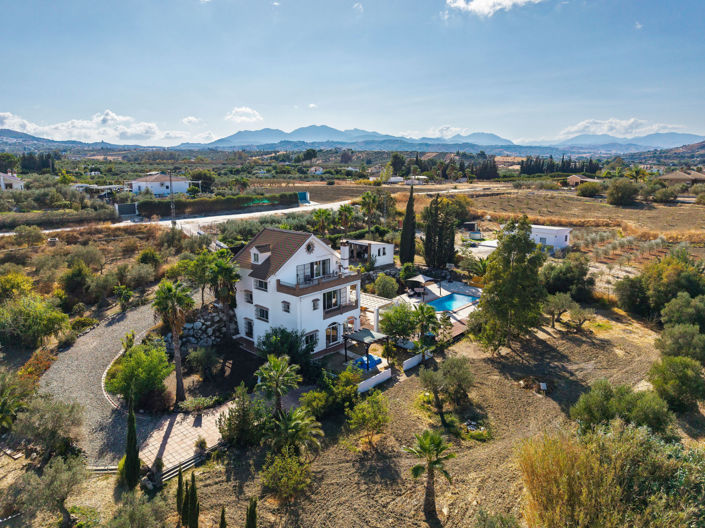 Image No.28-4 Bed Villa for sale