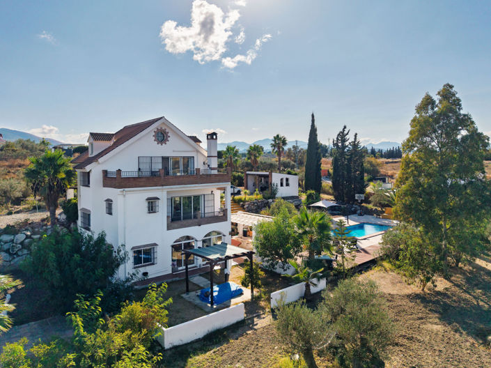 Image No.29-4 Bed Villa for sale