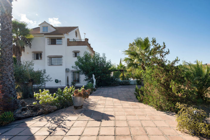 Image No.31-4 Bed Villa for sale