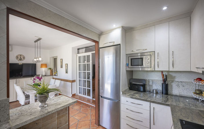 Image No.14-3 Bed Property for sale