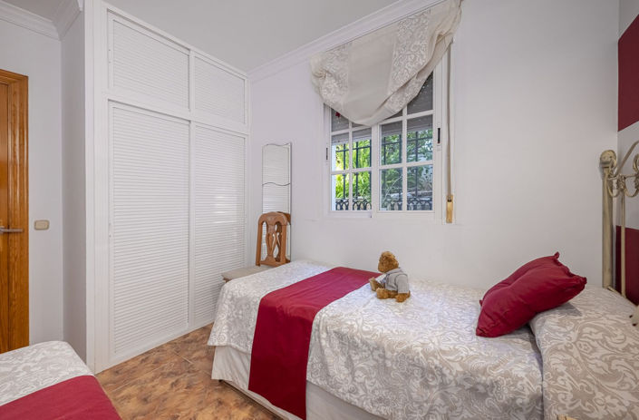 Image No.21-3 Bed Property for sale