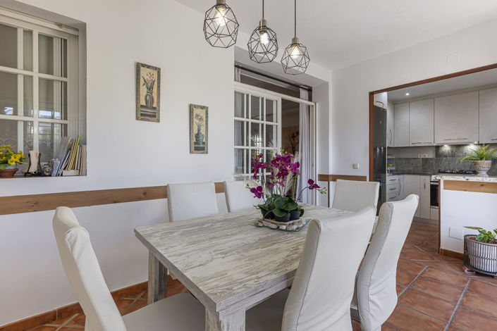 Image No.7-3 Bed Property for sale