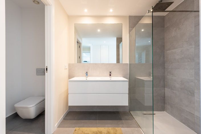 Image No.13-2 Bed Apartment for sale