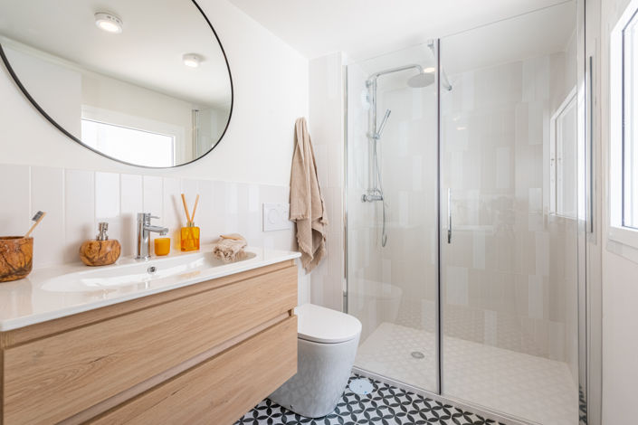 Image No.10-2 Bed Property for sale