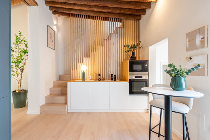 Image No.12-2 Bed Property for sale