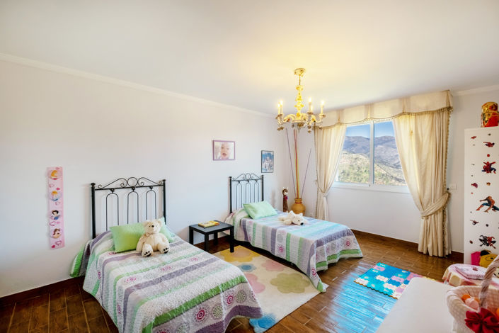 Image No.11-7 Bed Finca for sale