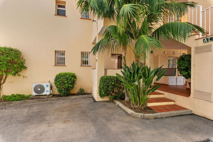 Image No.34-3 Bed Property for sale