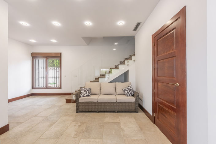 Image No.11-5 Bed Villa for sale