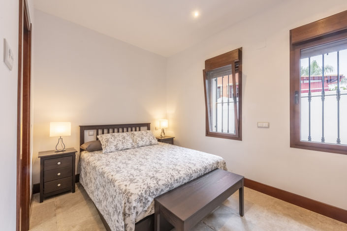 Image No.27-5 Bed Villa for sale