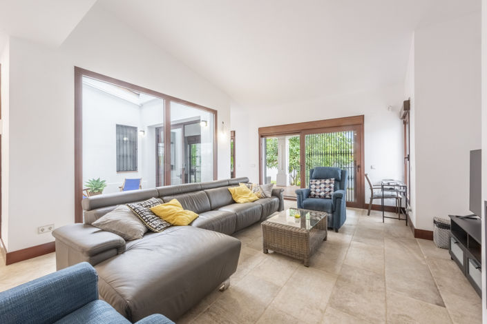 Image No.9-5 Bed Villa for sale