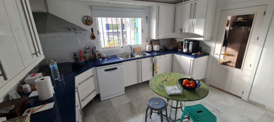 b98le8d7m9k3degpefzhs0lif8u4xzvzhwxtmggyekxx9